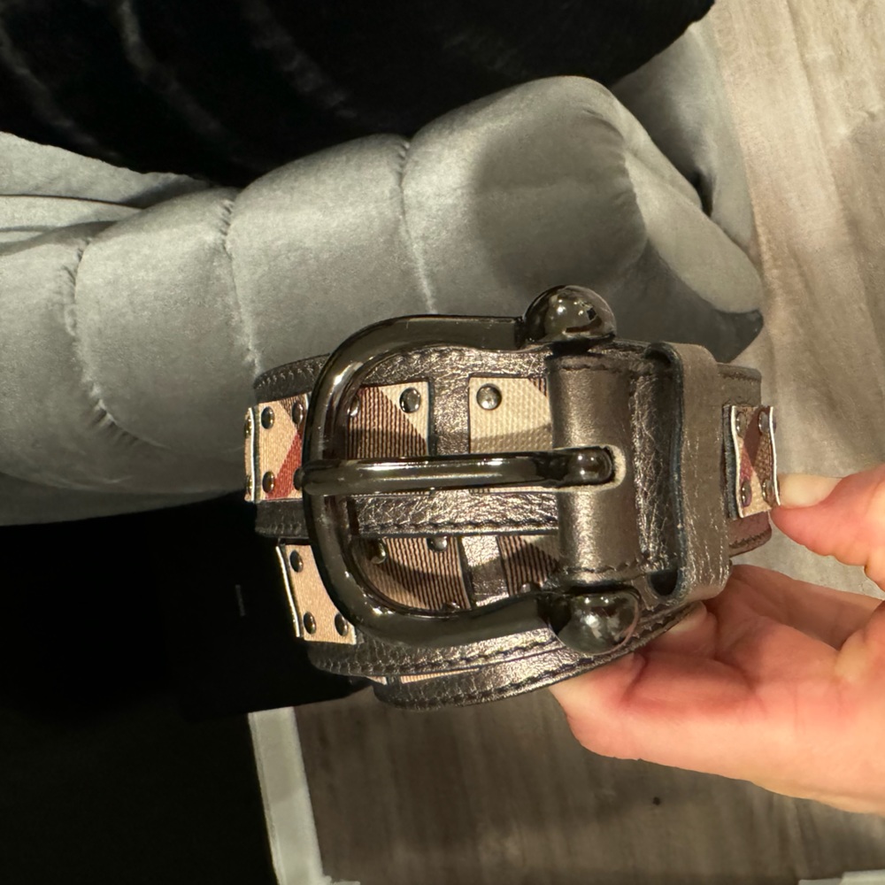 Burberry belt
